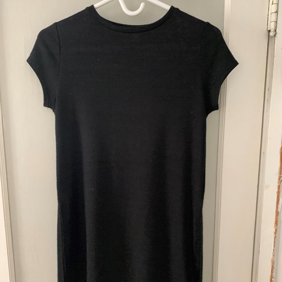 Longline Black TShirt - Picture 1 of 2